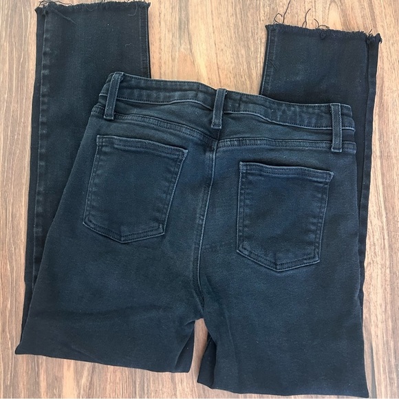 Just Black Women's Cropped Ankle Jeans 28 Petite Black Frayed Ankles 5 pocket - Picture 2 of 5